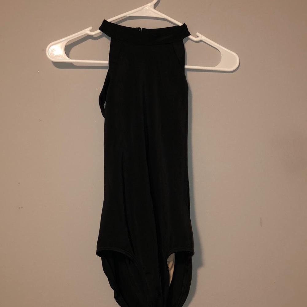 black dance leotard